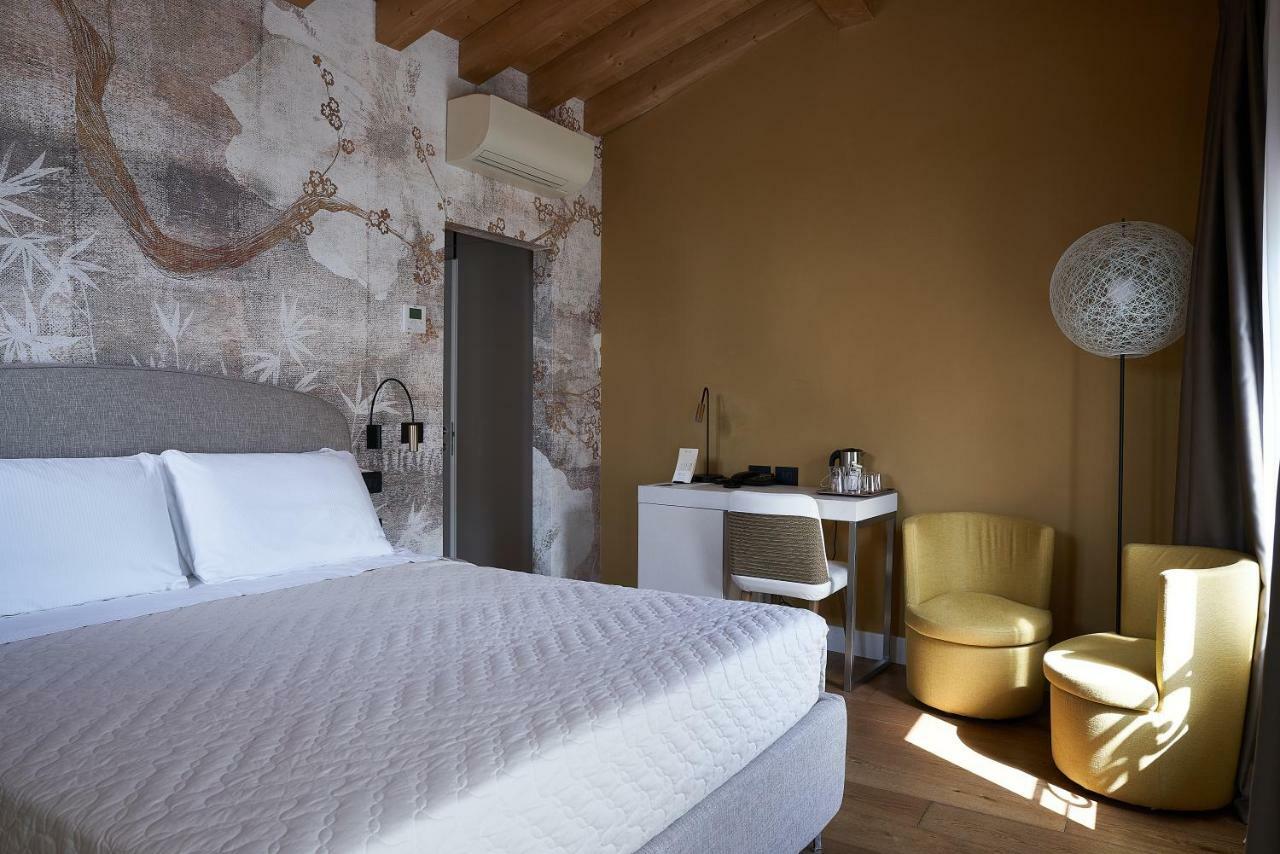 Locanda Delle Mercanzie Brescia Exteriör bild