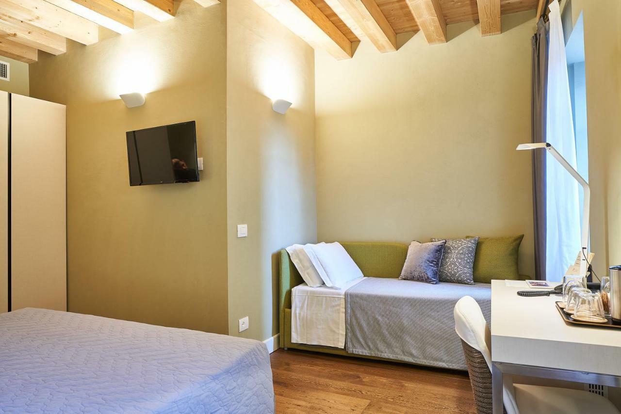 Locanda Delle Mercanzie Brescia Exteriör bild